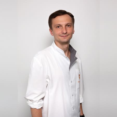 Голубенко Олексій Олексійович - ортопед-травматолог | Клиника R+